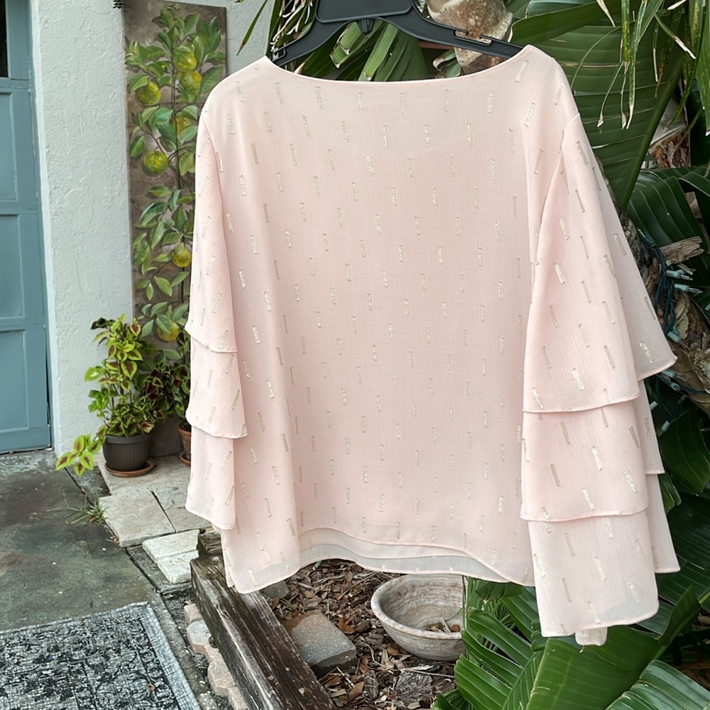 Chico statement sleeve and metallic blouse - Picture 4 of 6